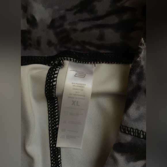 ACTIV8 Women’s Leggings Black Tie Dye Size XLarge - Picture 2 of 5
